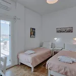 Akrogiali Andiparo