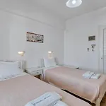 Akrogiali *